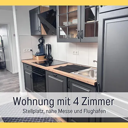 Casa Lucia Filderstadt, Mit 4 Zimmer, Komplett Neu, Fuer Familen Und Geschaeftsreisen, Super Ausgestattet, Mit Pkw Stellplatz *